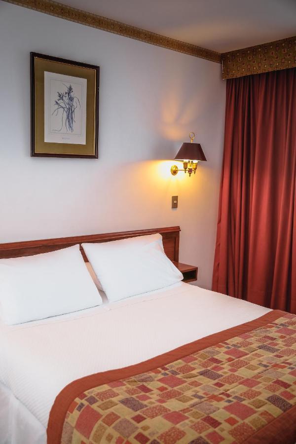 Hotel Los Navegantes 蓬塔阿雷纳斯 外观 照片