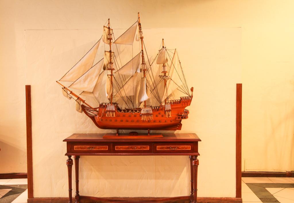 Hotel Los Navegantes 蓬塔阿雷纳斯 外观 照片