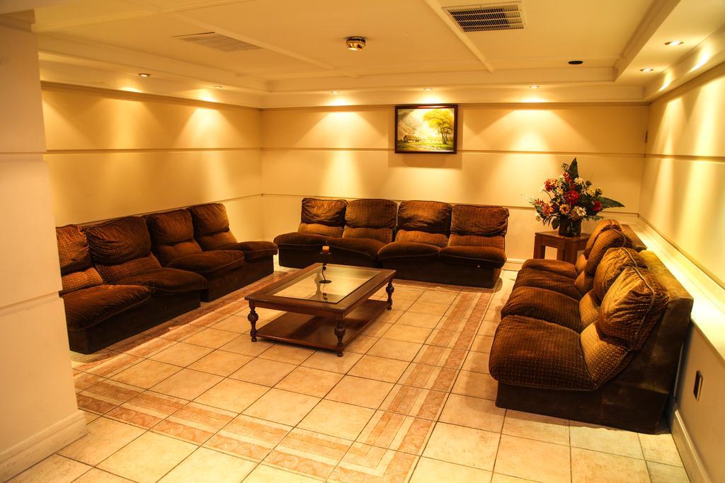 Hotel Los Navegantes 蓬塔阿雷纳斯 外观 照片