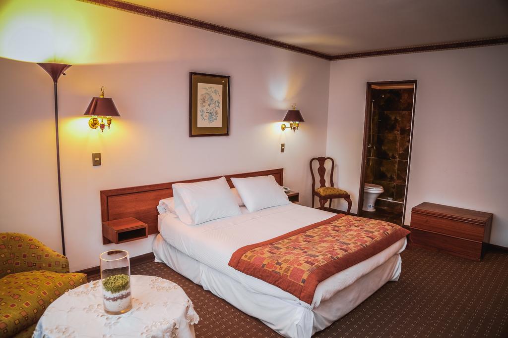 Hotel Los Navegantes 蓬塔阿雷纳斯 外观 照片